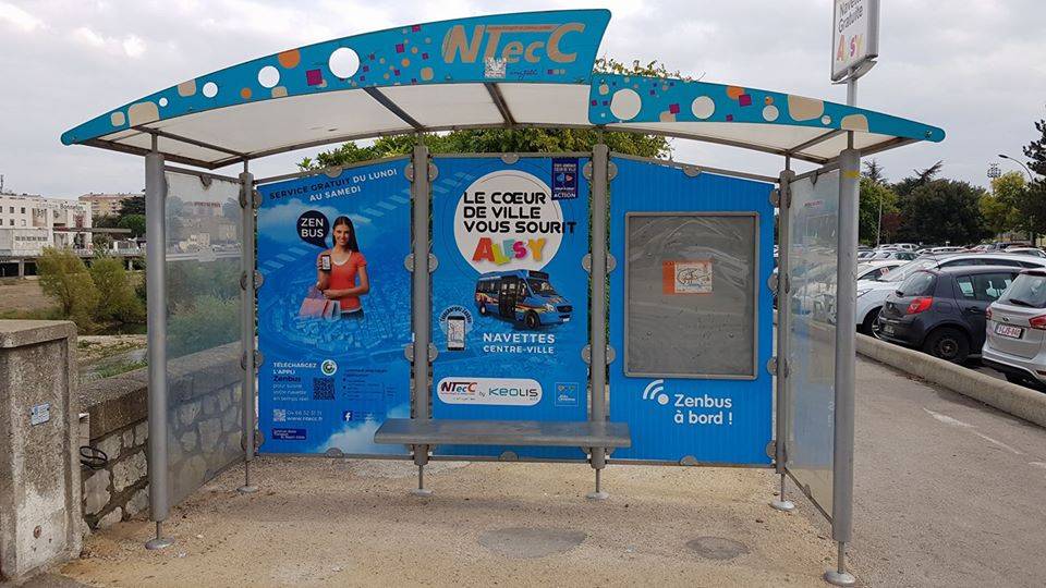 panneaux publicitaires